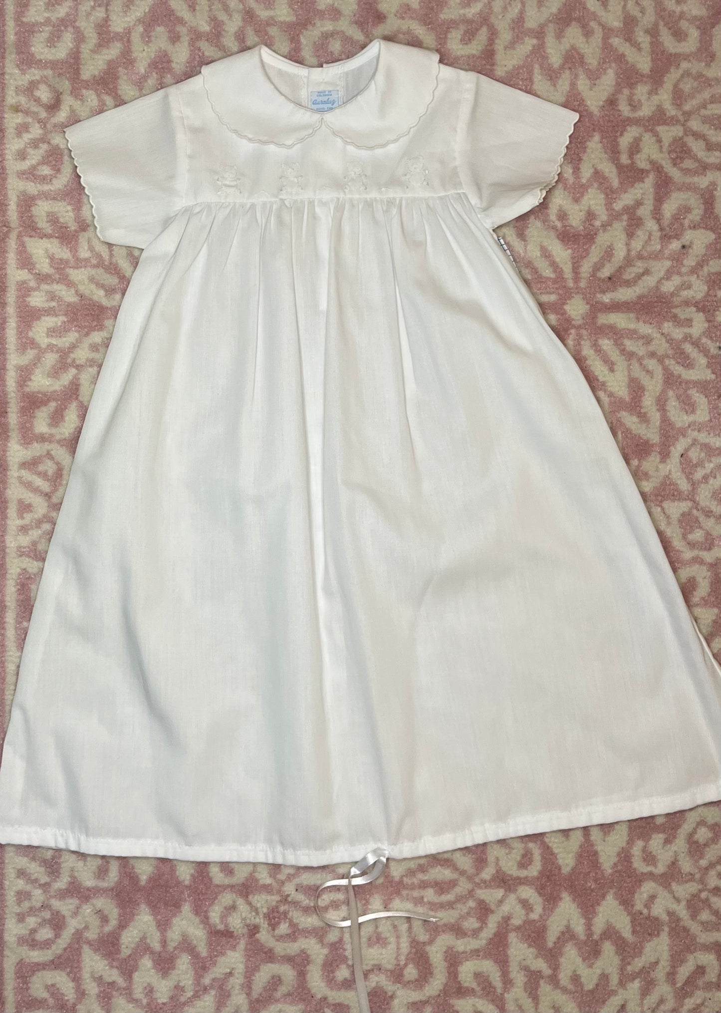 Auraluz White Gown with Adjustable Ribbon Tie Opening