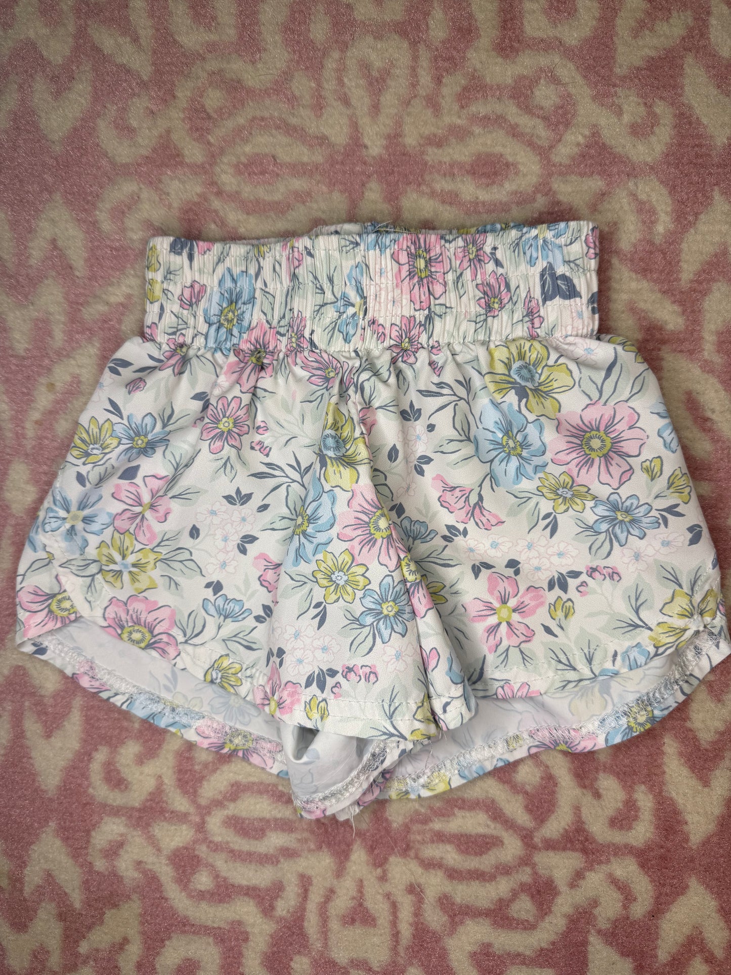 Sz 4 Azarhia Pastel Flowers Shorts