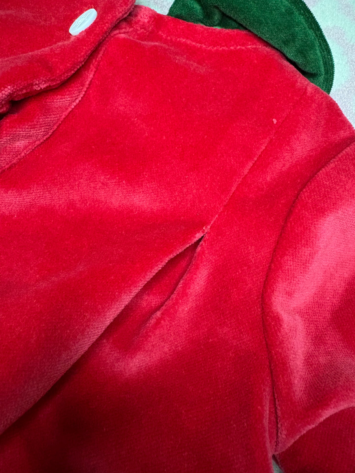 6M Jetson Cubbington Red Velvet LS Bubble with Holly Ribbon