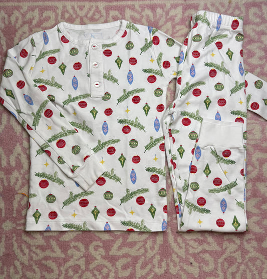 6 Little English Ornament Pajama Set