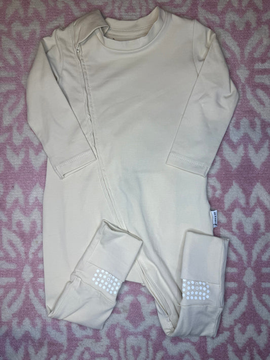 3/6M Stork & Co Organic Nude Cotton Zip Onesie Up Pajama