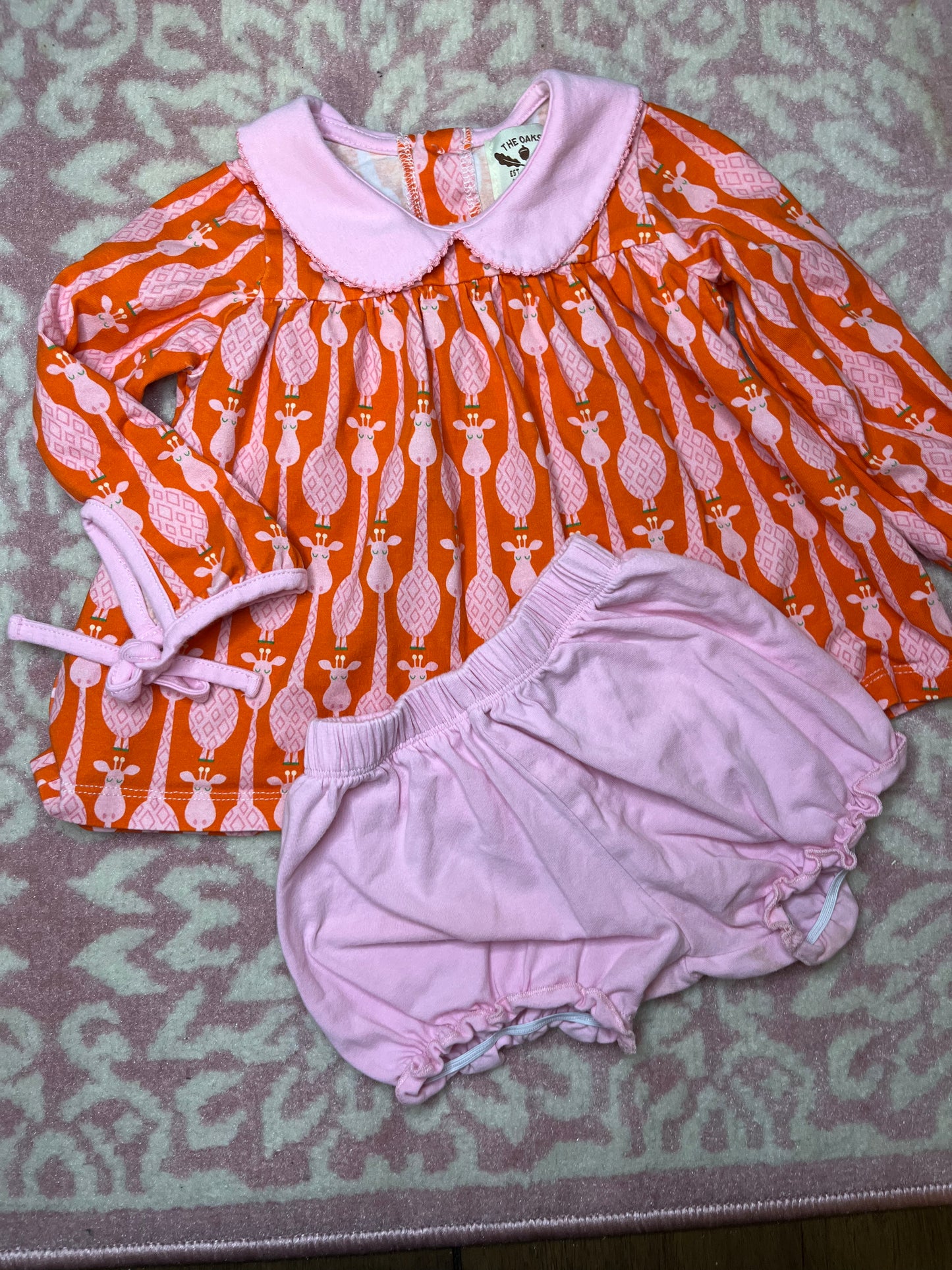 Sz 12M The Oaks LS Giraffe Bloomer set