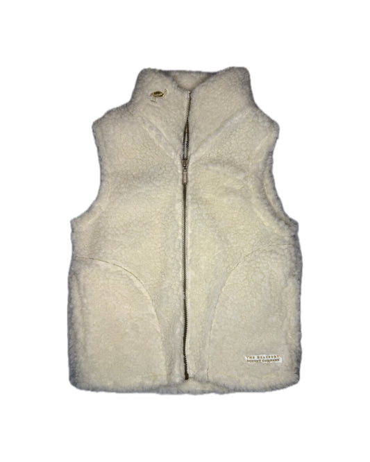 Girl 3T TBBC Van Camp Vest in Palmetto Pearl sherpa with a Coral Gables Gold Metallic Stork emblem